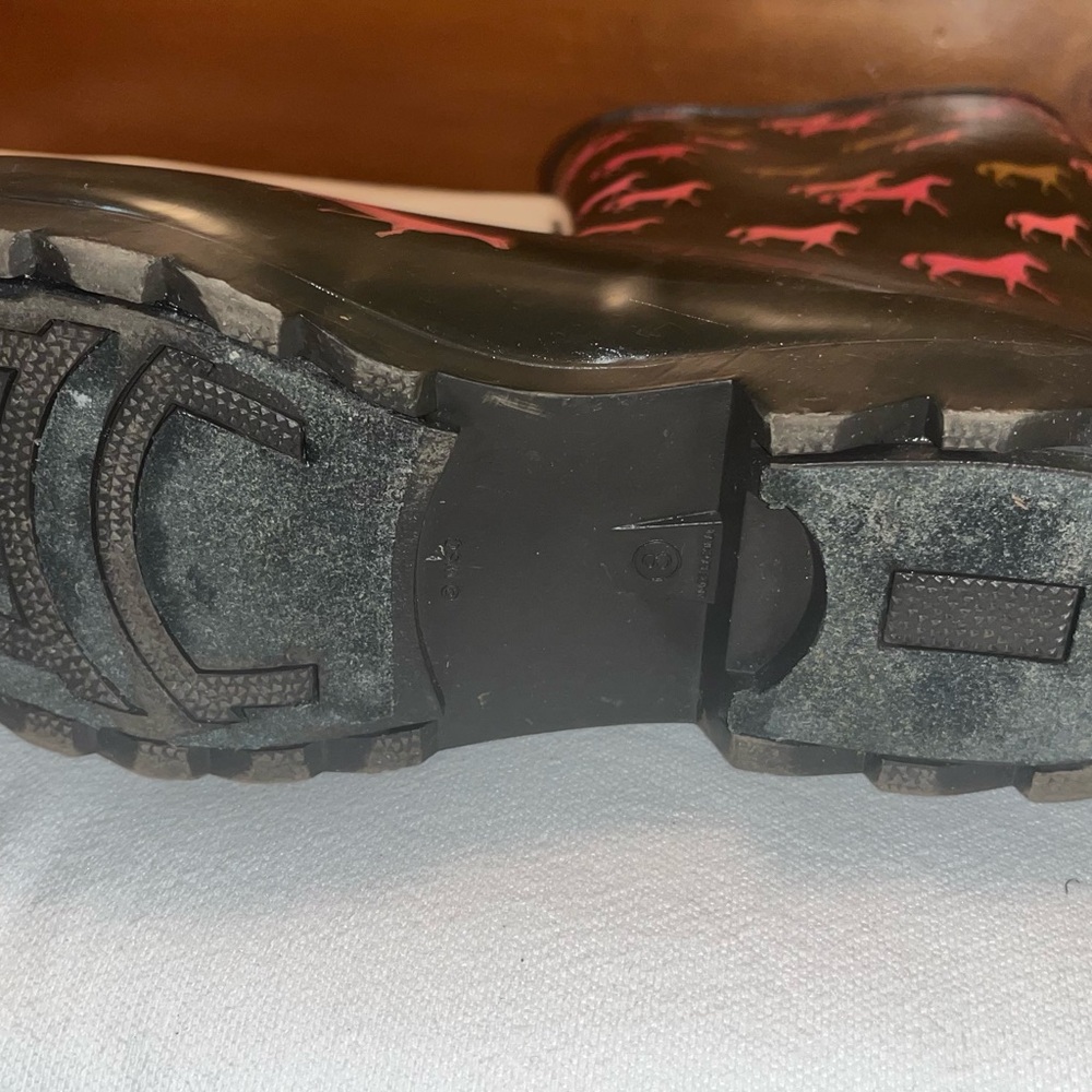 Western Chief Rubber Boots, Size 8 - Picture 5 of 9